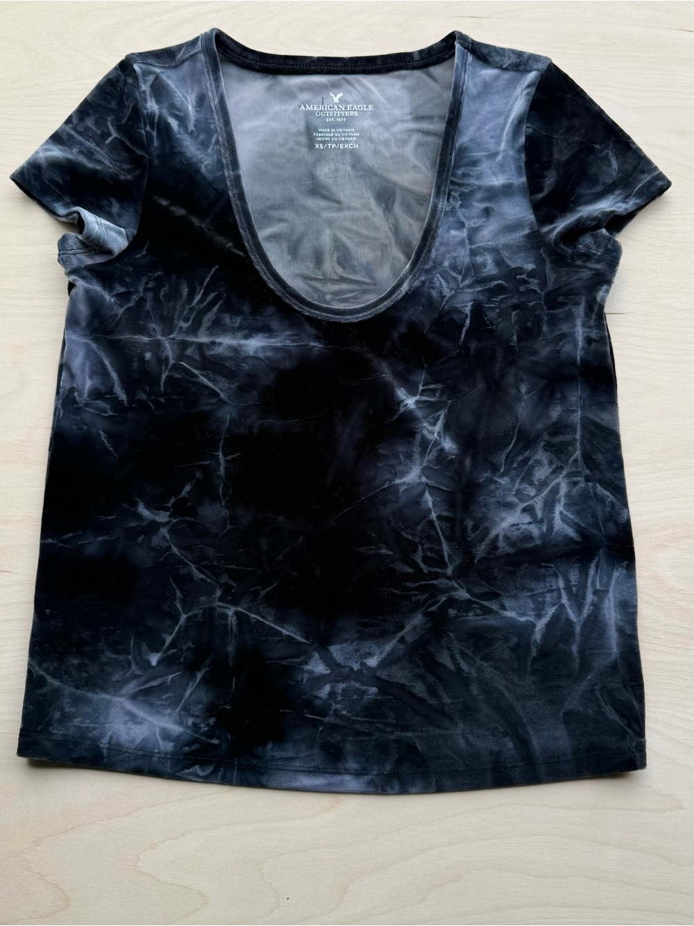 American Eagle Outfitters Black and Grey Tie Dye Short Sleeve Velvet Women's XS